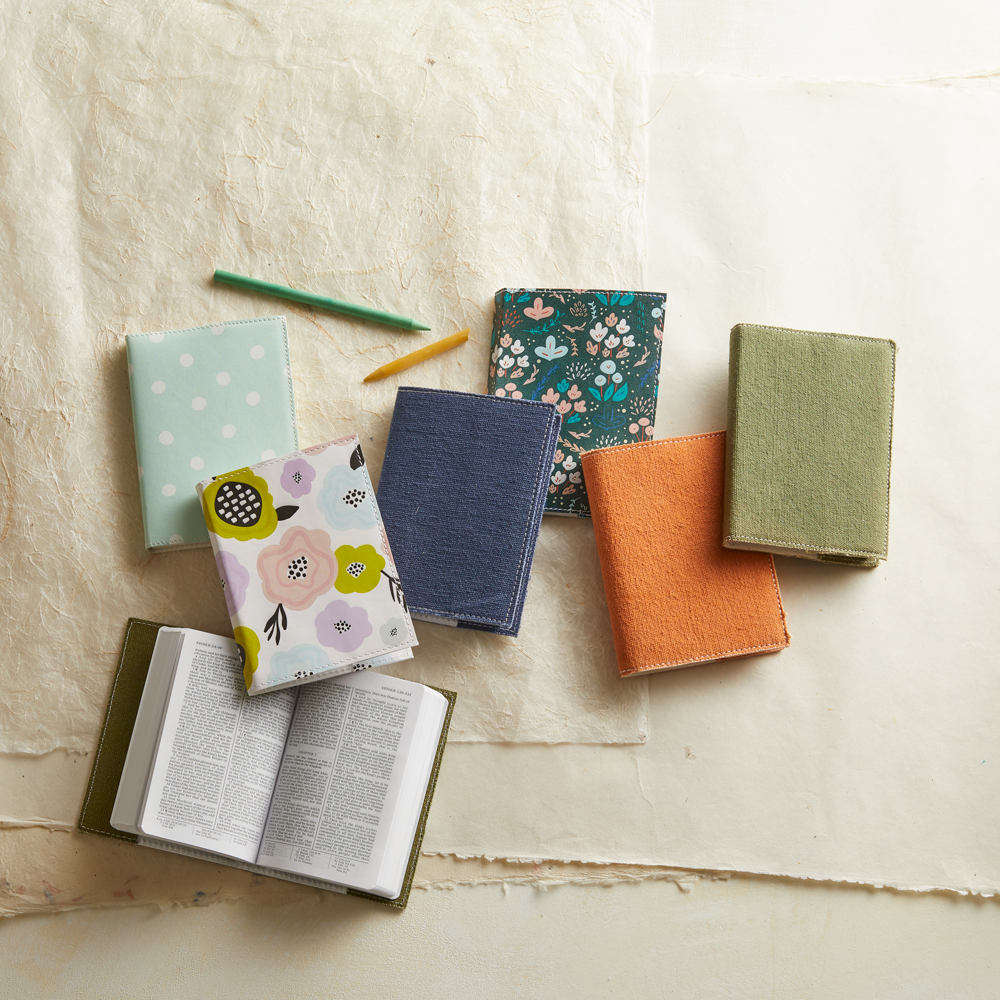 Polka Dot Mini Scripture Cover, , large image number 3