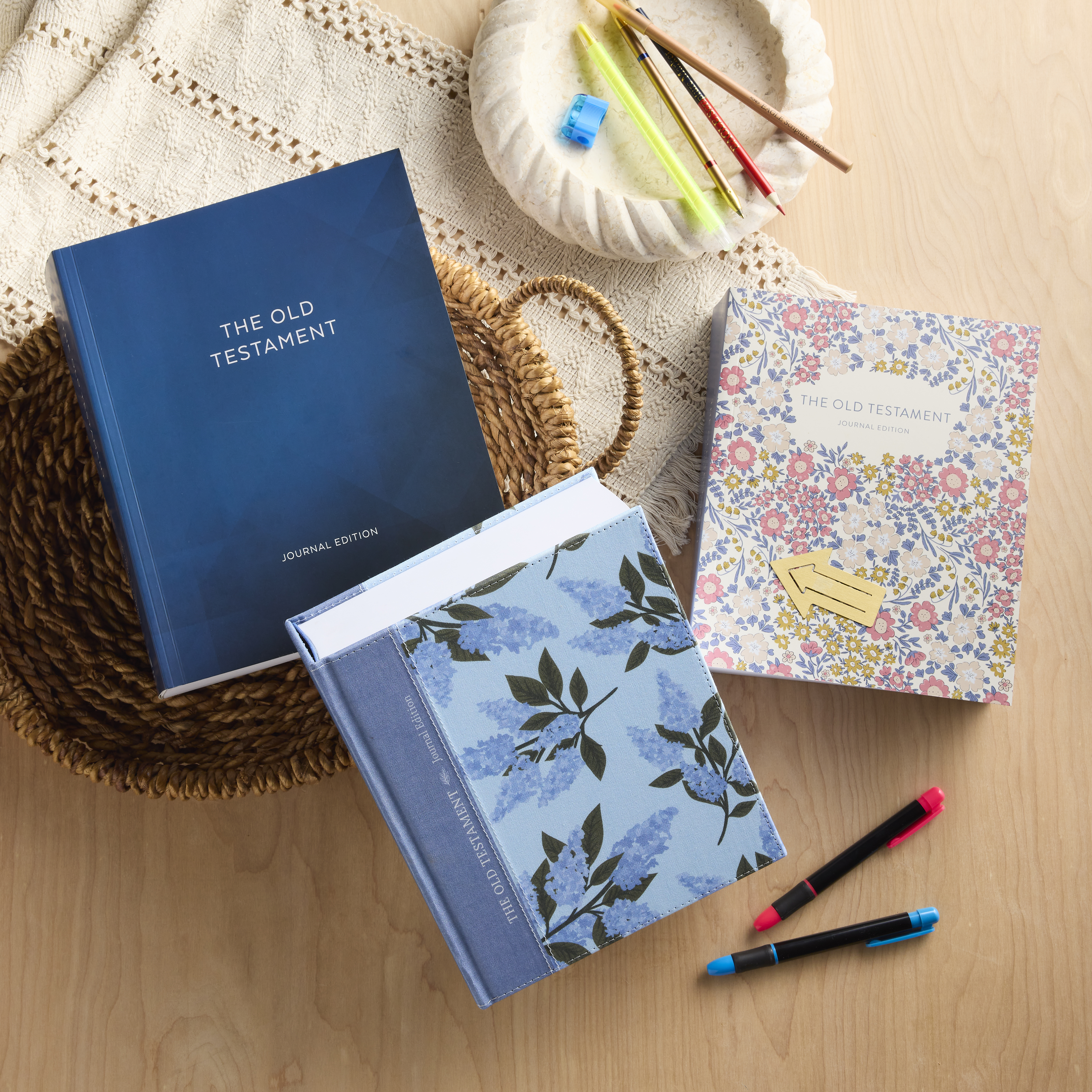 The Old Testament, Journal Edition, Blue Floral (No Index), , large image number 5