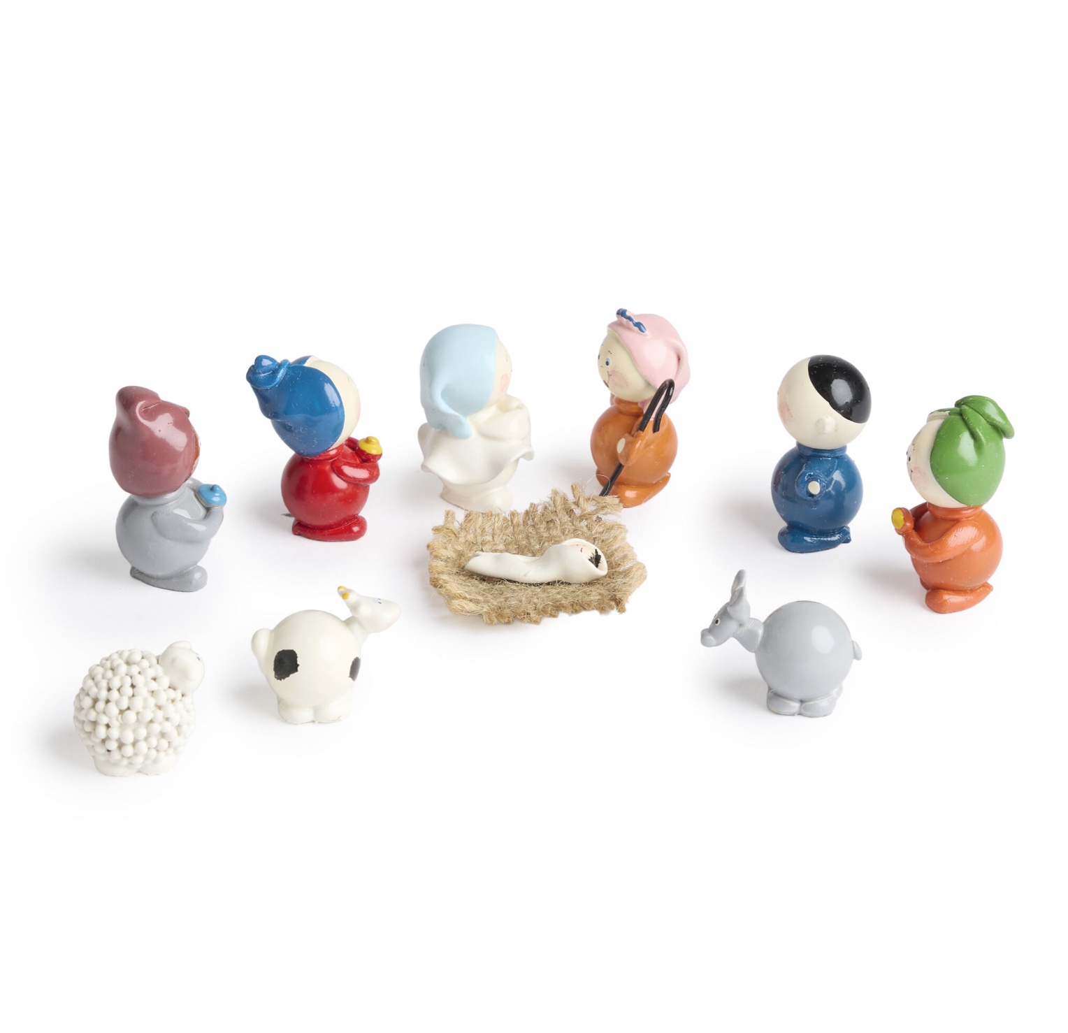 Round Ecuador Marzipan Nativity, , large image number 2